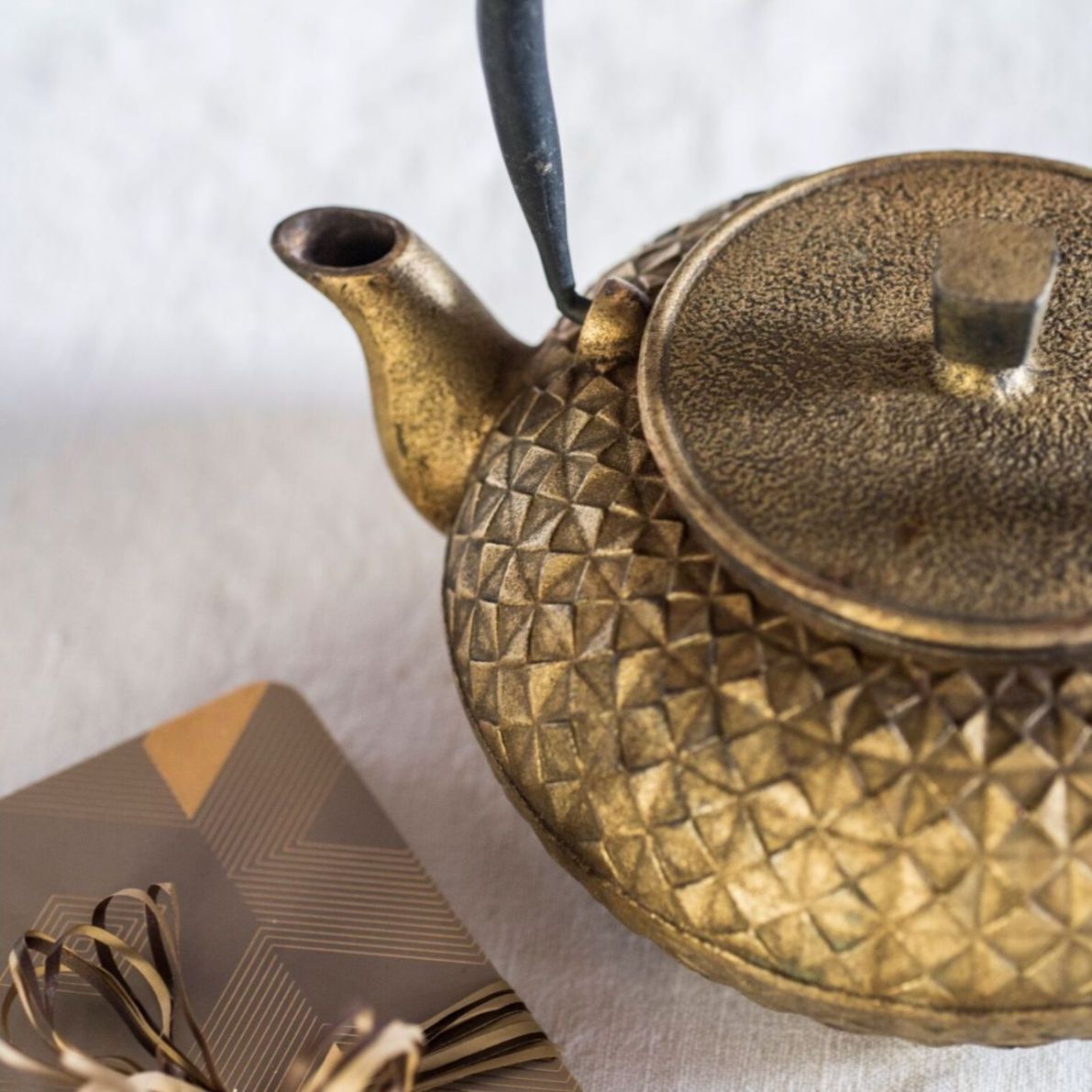 Cache-théière Tricoté Main Mouton – Pour Théière Moyenne (4-6 Tasses), UK